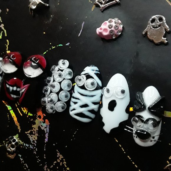 Hand made Hard Gel Medium Length Almond Shaped Halloween Press On Nails - Picture 4 of 9